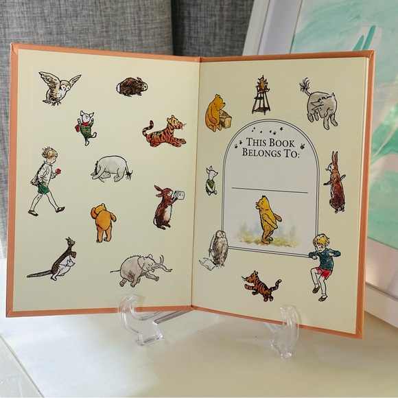 Pooh & Piglet Go Hunting AA Milne Ernest H Shepard Hardcover Book - Picture 2 of 6